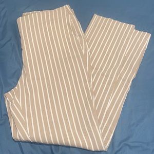 CHICO’S 1 R (8reg.) elastic waist flat front striped pants